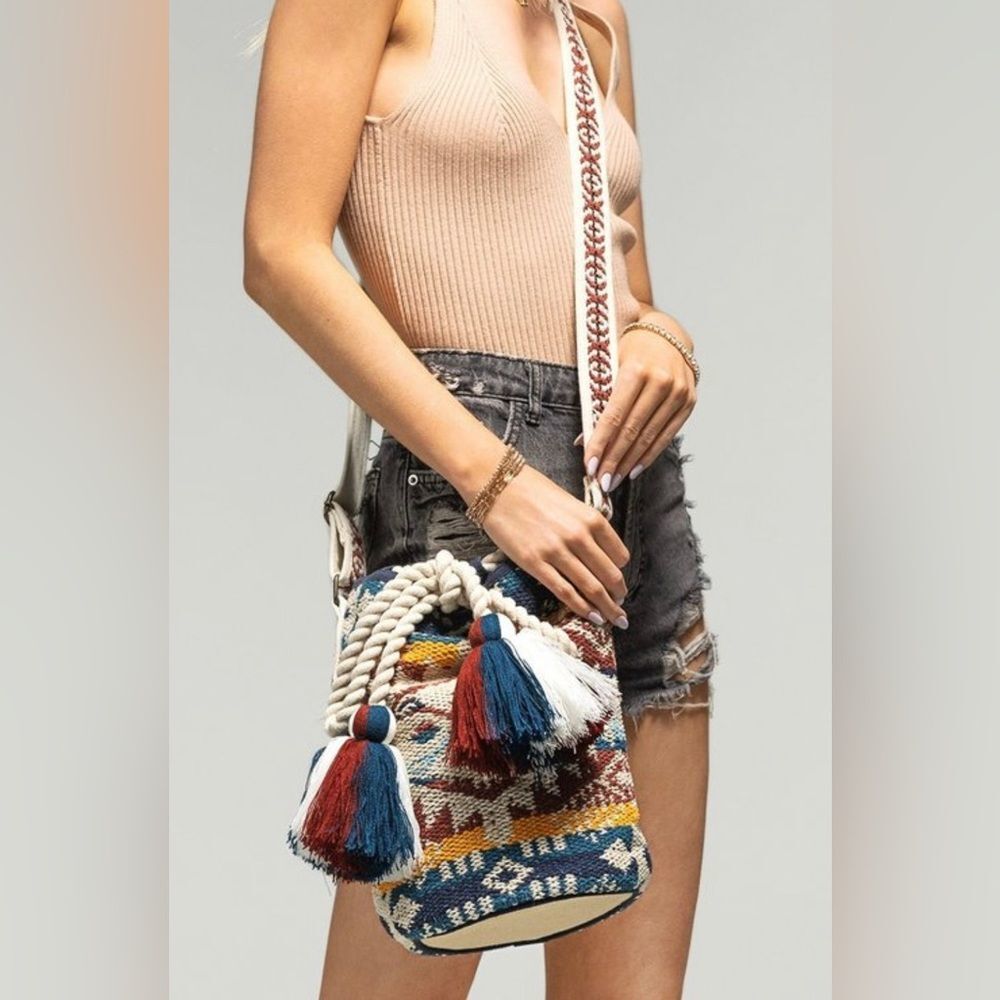 Bohemian Bucket Shoulder Bag Najavo Pattern Handwoven Cotton NWT - Picture 4 of 8